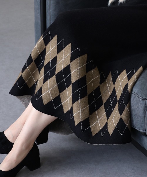 BLUEEAST（ブルーイースト）の「《新柄追加》アーガイル＆チェック柄ニットスカート（スカート・レディース・ブラック/ベージュ/ブラウン/アイボリー/モカ/グリーン/ボルドー/グレー/ブラック系/ブラウン系/グレー系・MEDIUM）」の17枚目の写真