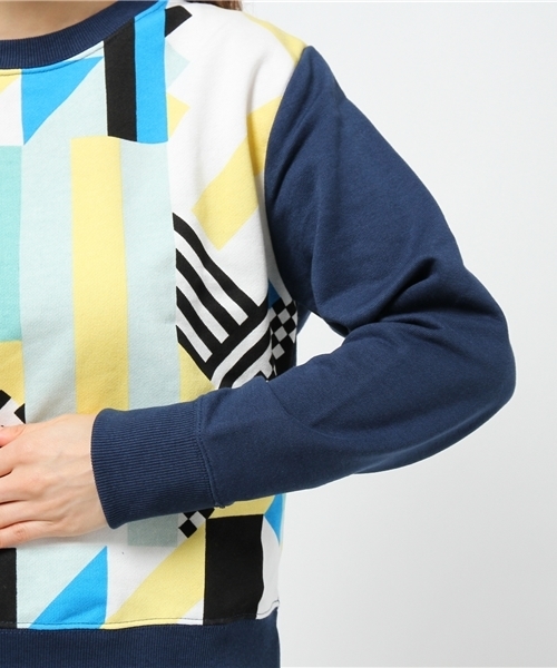 WEGO（ウィゴー）の「WEGO/幾何学柄スウェット（スウェット・レディース・オフホワイト/ネイビー・FREE）」の7枚目の写真