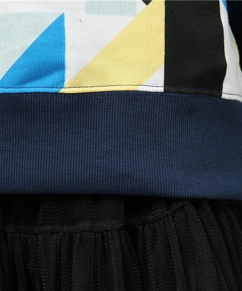 WEGO（ウィゴー）の「WEGO/幾何学柄スウェット（スウェット・レディース・オフホワイト/ネイビー・FREE）」の8枚目の写真