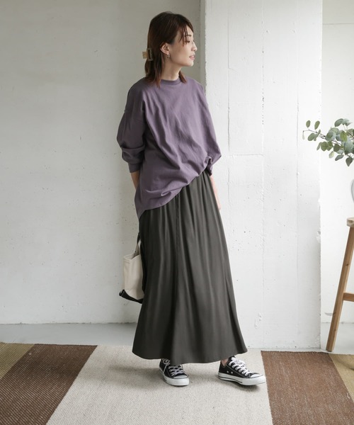 URBAN RESEARCH DOORS（アーバンリサーチドアーズ）の「アップサイクルコットン長袖Tシャツ（Tシャツ/カットソー・レディース・パープル/キャメル/スミクロ・ONE）」の21枚目の写真