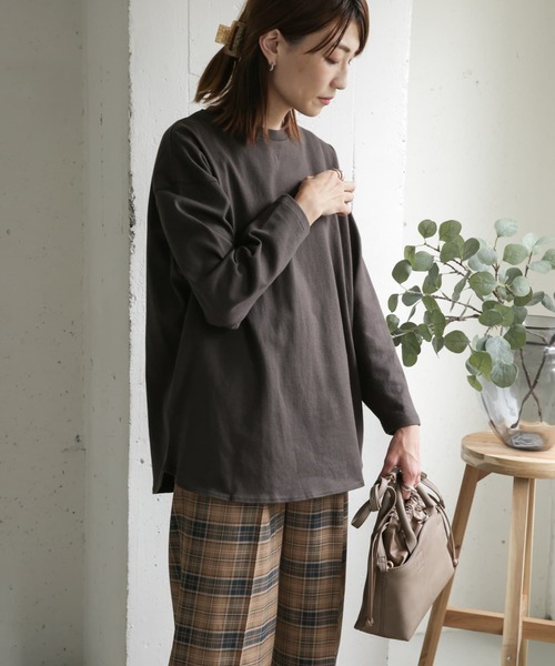 URBAN RESEARCH DOORS（アーバンリサーチドアーズ）の「アップサイクルコットン長袖Tシャツ（Tシャツ/カットソー・レディース・パープル/キャメル/スミクロ・ONE）」の18枚目の写真