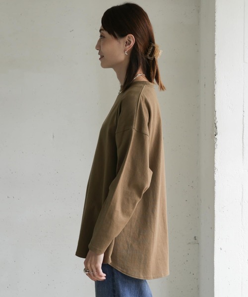 URBAN RESEARCH DOORS（アーバンリサーチドアーズ）の「アップサイクルコットン長袖Tシャツ（Tシャツ/カットソー・レディース・パープル/キャメル/スミクロ・ONE）」の13枚目の写真