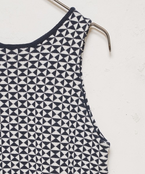 CIAOPANIC（チャオパニック）の「ジャガードニットベスト（ベスト・レディース・ブラウン/ネイビー/グリーン・FREE）」の18枚目の写真