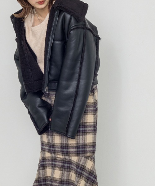 w closet（ダブルクローゼット）の「【リバーシブル】フェイクレザー