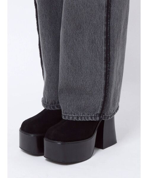 EMODA（エモダ）の「アウトラインルーズジャストウエストジーンズ（デニムパンツ・レディース・ブラック/グレー・SMALL/MEDIUM）」の19枚目の写真