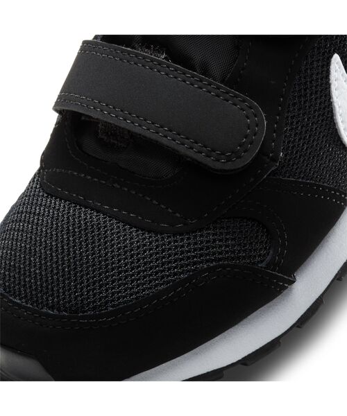 NIKE（ナイキ）の「ナイキ MD ランナー 2　キッズシューズ / Nike MD Runner 2 Little Kids' Shoes（スニーカー・キッズ・ブラック・22/20/18/17/19/21/16.5/17.5/18.5/19.5/20.5/21.5）」の7枚目の写真