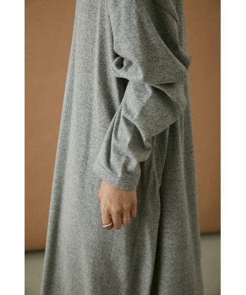 BLACK BY MOUSSY（ブラックバイマウジー）の「supima cotton long one-piece（ワンピース・レディース・ブラウン/ホワイト/グレー・FREE）」の16枚目の写真