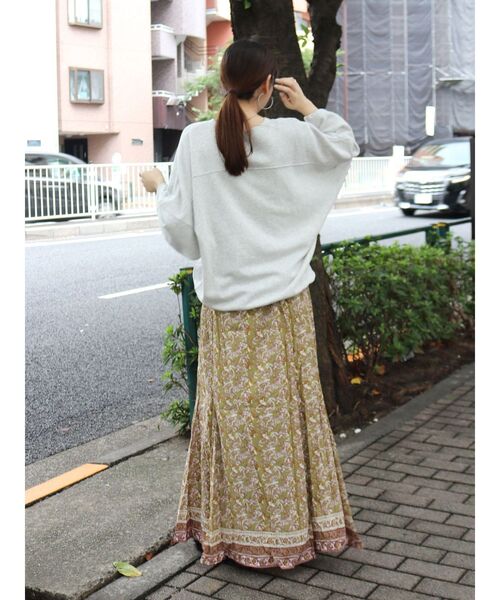 Ungrid(アングリッド)の「エスニックプリントラメスカート(スカート・レディース・オフホワイト/グリーン系その他・FREE)」の6枚目の写真