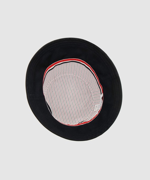 THOM BROWNE(トムブラウン)の「BUCKET HAT W/ ENGINEERED 4BAR IN COTTON SUITING(ハット・メンズ・ネイビー系・S/M)」の3枚目の写真