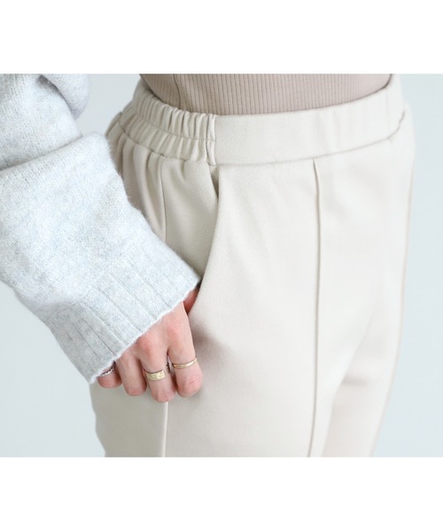 reca（レカ）の「センターシームセミフレア起毛パンツ（その他パンツ・レディース・ブラック/ライトベージュ・FREE）」の10枚目の写真