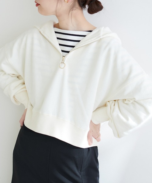 natural couture（ナチュラルクチュール）の「【WEB限定】今年トレンド！ハーフジップショート丈プルオーバー（スウェット・レディース・ベージュ/オフホワイト/サックスブルー/スミクロ・FREE）」の2枚目の写真