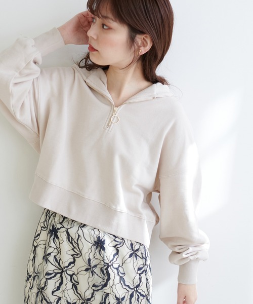 natural couture（ナチュラルクチュール）の「【WEB限定】今年トレンド！ハーフジップショート丈プルオーバー（スウェット・レディース・ベージュ/オフホワイト/サックスブルー/スミクロ・FREE）」の9枚目の写真