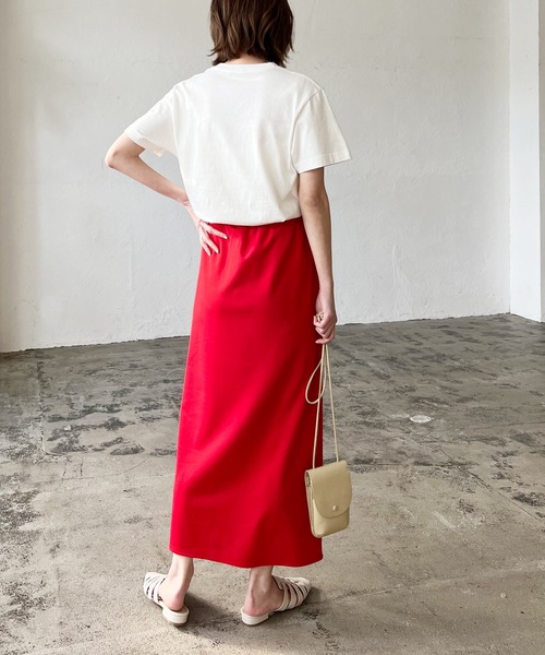 LIAN（リアン）の「ポンチロングスリットスカート（スカート・レディース・ブルー/ブラック/レッド/グリーン・FREE）」の14枚目の写真