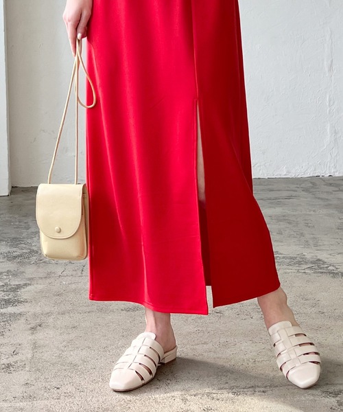 LIAN（リアン）の「ポンチロングスリットスカート（スカート・レディース・ブルー/ブラック/レッド/グリーン・FREE）」の16枚目の写真