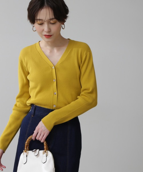 N.(N. Natural Beauty Basic)(エヌエヌナチュラルビューティーベーシック)の「◆コットンレーヨンVニットカーディガン(カーディガン/ボレロ・レディース・グレイッシュベージュ/クリーム/ブルー/ネイビー/イエロー・MEDIUM)」の5枚目の写真