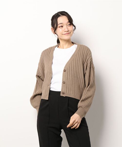 Samansa Mos2（サマンサ モスモス）の「ショート丈リブカーディガン（カーディガン/ボレロ・レディース・ベージュ/オフホワイト/ブルー・ﾌﾘ-）」の4枚目の写真