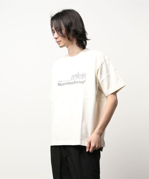 Manhattan Portage（マンハッタンポーテージ）の「Short Sleeve Print T-Shirt（Tシャツ/カットソー・メンズ・マスタード/アイボリー/チャコールグレー・MEDIUM/LARGE/X-LARGE）」の10枚目の写真