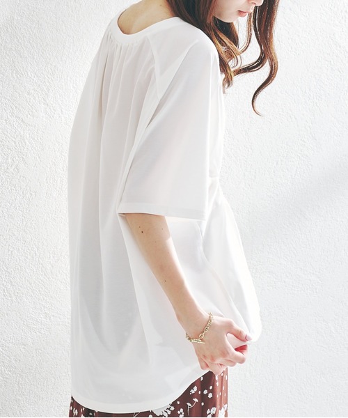 acro(アクロ)の「ウエストタックプルオーバー/AC1406(Tシャツ/カットソー・レディース・ホワイト/ブラック/ベージュ・フリ-)」の4枚目の写真