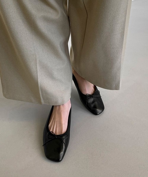 SAPPUN(サプン)の「【LADIES】SAPPUN/リボンフラットシューズ 2345767(バレエシューズ・レディース・ホワイト/ブラック/セージグリーン・SMALL/LARGE)」の3枚目の写真