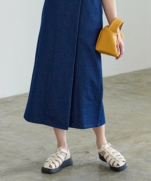 KOBE LETTUCE(コウベレタス)の「センターライングルカサンダル(サンダル・レディース・ブラック/アイボリー/キャメル・LL/S/M/L)」の6枚目の写真