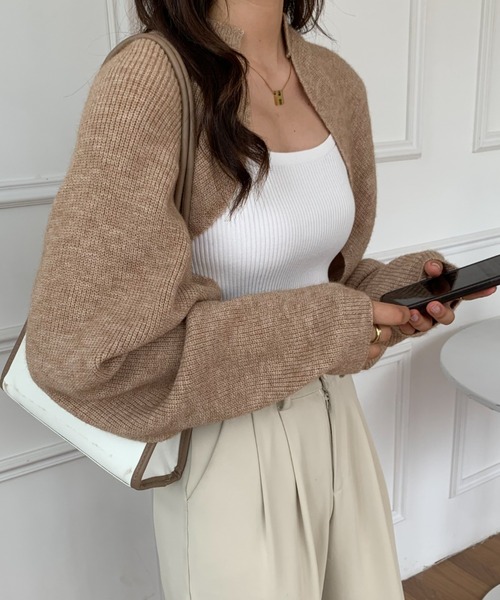 ABITOKYO(アビトーキョー)の「ショートカーディガン(カーディガン/ボレロ・レディース・ブラウン/ベージュ/アイボリー/ブラック・FREE)」の4枚目の写真