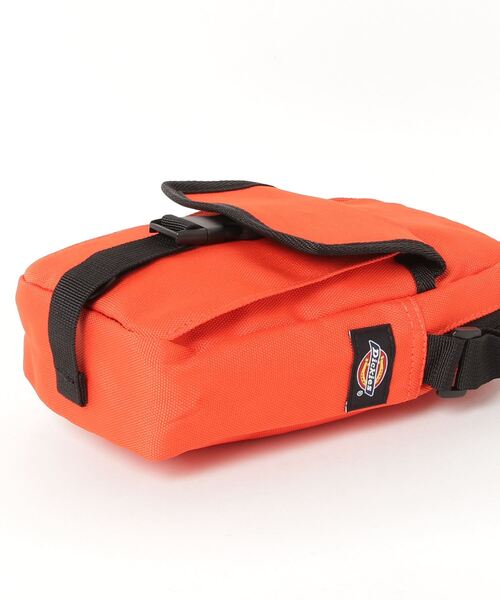Dickies(ディッキーズ)の「DICKIES/ディッキーズ AUTHENTIC FLAP NECK POUCH / 70075500(ショルダーバッグ・レディース・カーキ/ブラック/ベージュ/オレンジ・ONESIZE)」の6枚目の写真