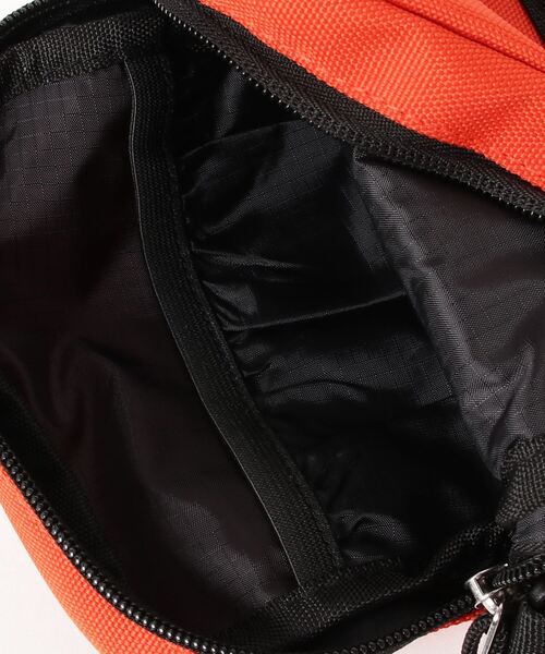 Dickies(ディッキーズ)の「DICKIES/ディッキーズ AUTHENTIC FLAP NECK POUCH / 70075500(ショルダーバッグ・レディース・カーキ/ブラック/ベージュ/オレンジ・ONESIZE)」の8枚目の写真