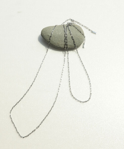 NOLLEY’S（ノーリーズ）の「レクタングルチェーンショートネックレス（ネックレス・レディース・ゴールド/シルバー・FREE）」の4枚目の写真