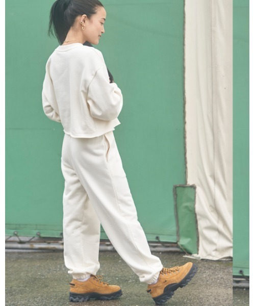 RVCA（ルーカ）の「RVCA レディース EL CAMINO CREW トレーナー【2022年秋冬モデル】/ルーカスウェットトレーナー（スウェット・レディース・ベージュ系その他/ブルー系その他/ブラック/ホワイト/ラベンダー・X-SMALL/SMALL）」の8枚目の写真