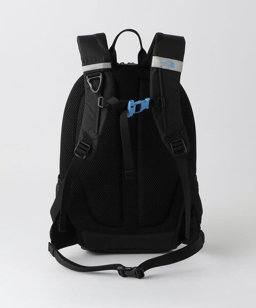 THE NORTH FACE（ザノースフェイス）の「＜THE NORTH FACE＞ キッズ スモールデイパック 15L（バックパック/リュック・キッズ・ブラック/ロイヤルブルー・FREE）」の4枚目の写真
