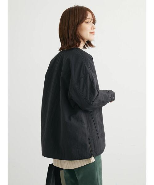 Green　Parks（グリーンパークス）の「シャツ薄中綿ブルゾン＊（ブルゾン・レディース・ブラック/アイボリー/チャコールグレー・FREE）」の10枚目の写真