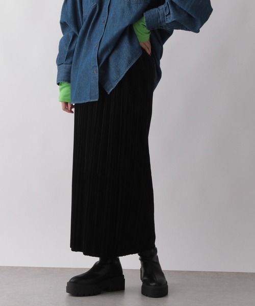 LOWRYS FARM（ローリーズファーム）の「ベロアプリーツタイトスカート