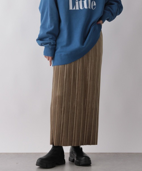 LOWRYS FARM（ローリーズファーム）の「ベロアプリーツタイトスカート