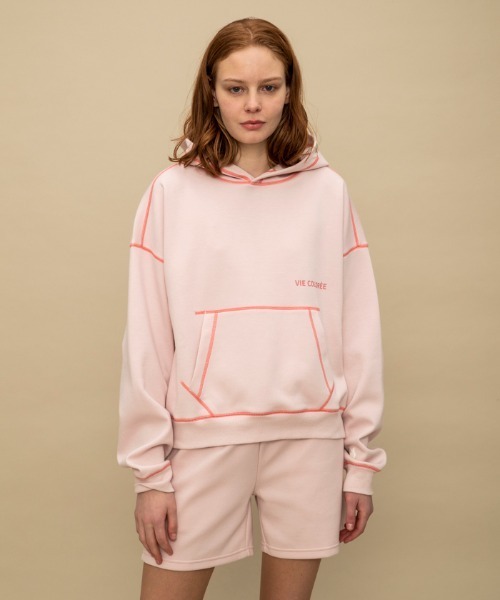 le coq sportif(ルコックスポルティフ)の「【WEB限定カプセルコレクション】 フィーディー ダンボールスウェット ルコック レディース スポーツ(スウェット・レディース・ブラック/ホワイト/ブルー/ピンク・M(M)/L/XL/S)」の4枚目の写真