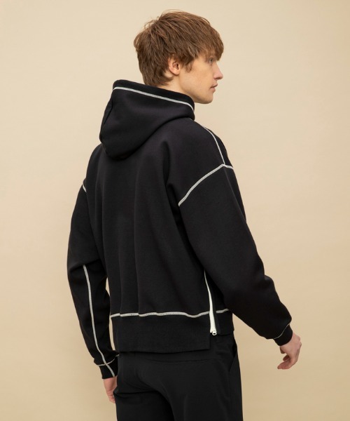 le coq sportif(ルコックスポルティフ)の「【WEB限定カプセルコレクション】 フィーディー ダンボールスウェット ルコック レディース スポーツ(スウェット・レディース・ブラック/ホワイト/ブルー/ピンク・M(M)/L/XL/S)」の11枚目の写真