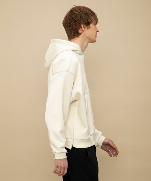 le coq sportif(ルコックスポルティフ)の「【WEB限定カプセルコレクション】 フィーディー ダンボールスウェット ルコック レディース スポーツ(スウェット・レディース・ブラック/ホワイト/ブルー/ピンク・M(M)/L/XL/S)」の7枚目の写真