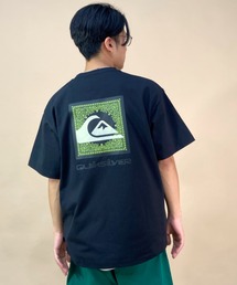 Quiksilver | 【ムラサキスポーツ別注 】QUIKSILVER/クイックシルバー ペイズリー柄 バックプリントTシャツ/スクエアロゴ バンダナ柄/ルーズシルエット クルーネックTシャツ/QUIK BANDANA ST/QST231616M(Tシャツ/カットソー)