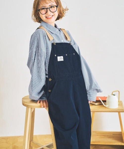 nemne store（ネンネストア）の「【低身長用サイズあり】ぽてとかっぷる かりん・ckarryコラボ／配色ベルトオーバーオール（サロペット/オーバーオール・レディース・ベージュ/ネイビー・SMALL/MEDIUM）」の17枚目の写真