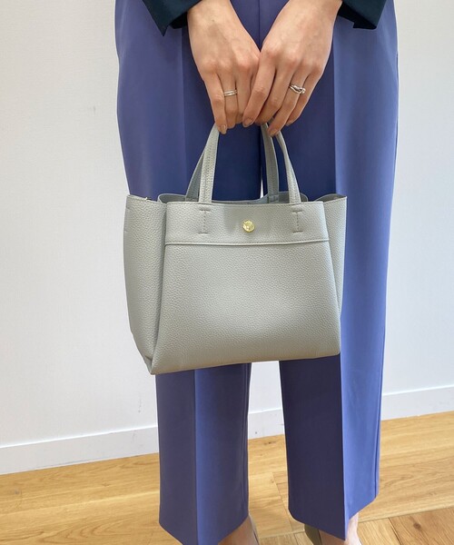 OPAQUE.CLIP（オペークドットクリップ）の「◆軽量フェイクレザーミドルトートバッグ【2way】（トートバッグ・レディース・グレー/オフホワイト/ベージュ/ブラック/イエロー・00）」の17枚目の写真