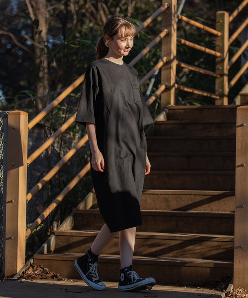OUTDOOR PRODUCTS APPAREL(アウトドアプロダクツアパレル)の「USAコットン ビッグシルエット ポケットワンピース ワンポイントブランドロゴ(ワンピース・レディース・ベージュ/ブラック/ホワイト/ブラウン・FREE)」の17枚目の写真