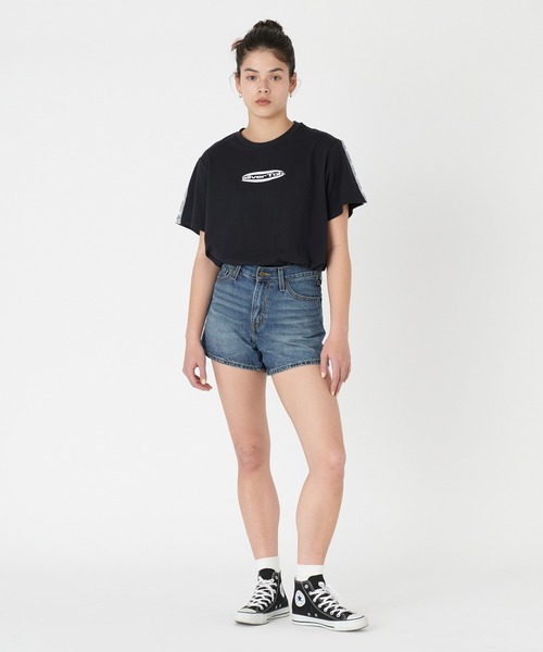 Levi's(リーバイス)の「リーバイス/Levi's グラフィックTシャツ SILVERTAB(TM) ブラック LONG OVAL(Tシャツ/カットソー・レディース・ブラック・M/XS/S)」の5枚目の写真