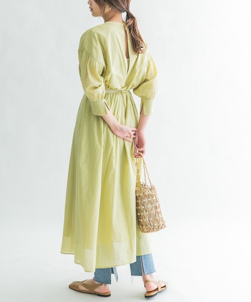 KBF（ケイビーエフ）の「BACKオープンボリュームスリーブワンピース（ワンピース・レディース・ブラウン系その他/グリーン系その他/ブラック・ONE）」の4枚目の写真