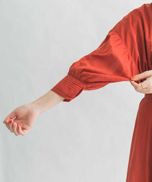 KBF（ケイビーエフ）の「BACKオープンボリュームスリーブワンピース（ワンピース・レディース・ブラウン系その他/グリーン系その他/ブラック・ONE）」の8枚目の写真