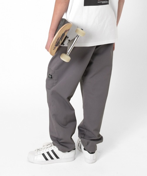 GLAZOS（グラソス）の「【大人向けサイズあり】【ラクパン】[ワイドテーパード]TCカラーツイル・ダブルニーパンツ（その他パンツ・キッズ・カーキ/ブルー/ベージュ/グレー/ブラック・160cm/170cm/130cm/150cm/140cm）」の3枚目の写真