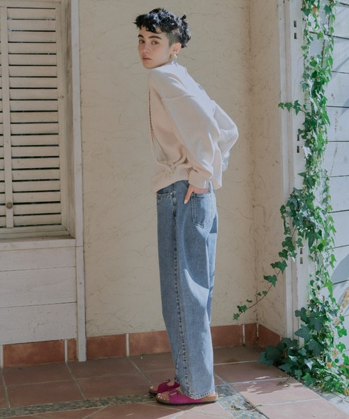 manana suerte（マニャーナスエルテ）の「サイズ展開あり　カーブシルエットルーズデニムパンツ（デニムパンツ・レディース・ブルー・MEDIUM/LARGE）」の8枚目の写真