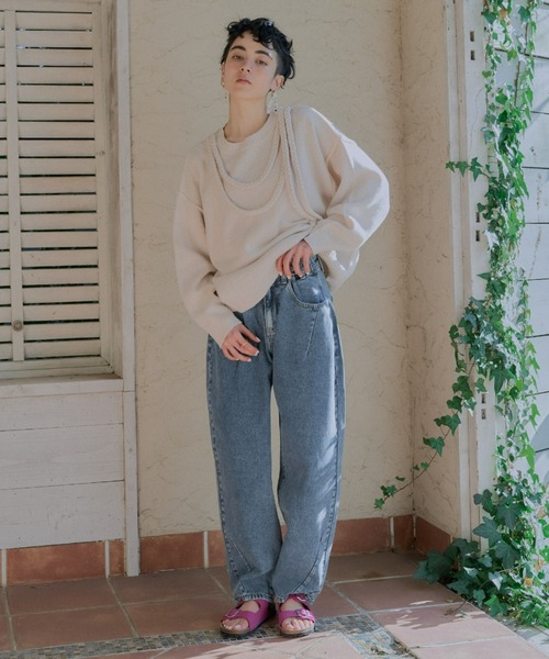 manana suerte（マニャーナスエルテ）の「サイズ展開あり　カーブシルエットルーズデニムパンツ（デニムパンツ・レディース・ブルー・MEDIUM/LARGE）」の16枚目の写真