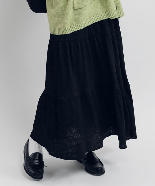 MUHET(ミュエータ)の「ロングティアードスカート(スカート・レディース・オフホワイト/ブラック・SMALL/MEDIUM)」の1枚目の写真