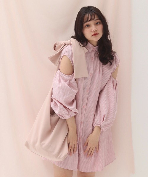 muguet(ミュゲ)の「open shoulder shirt onepiece(シャツワンピース・レディース・ピンク/ストライプ・FREE)」の2枚目の写真
