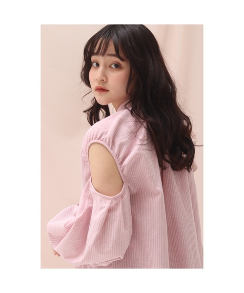 muguet(ミュゲ)の「open shoulder shirt onepiece(シャツワンピース・レディース・ピンク/ストライプ・FREE)」の9枚目の写真