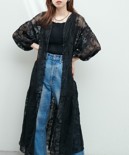 natural couture（ナチュラルクチュール）の「スクエアニットタンク（キャミソール・レディース・ブラック/グレイッシュベージュ/オフホワイト/ブルー・FREE）」の11枚目の写真